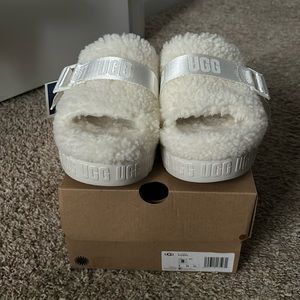 BRAND NEW UGG Fluffita